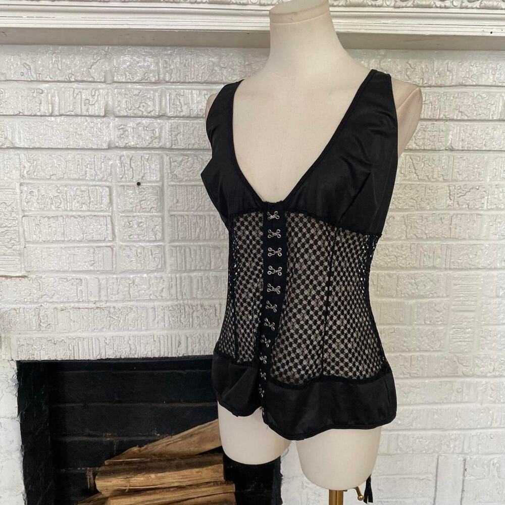 Vintage y2k grunge gothic black top